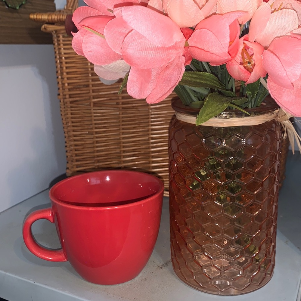 Red room essentials mug